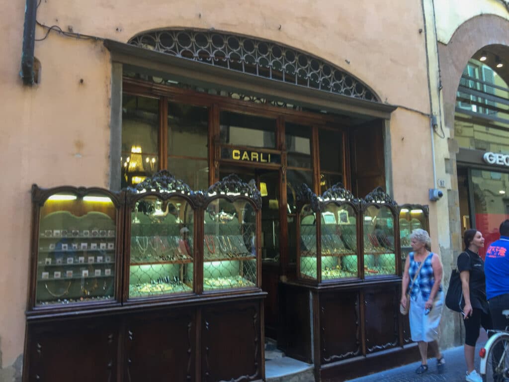Lucca Storefront
