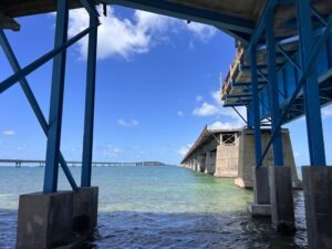 Old and new Overseas highway from Pigeon Key 